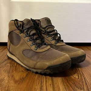 Danner Jag Men’s Hiking Boots in Sandy Taupe Color - Size 10